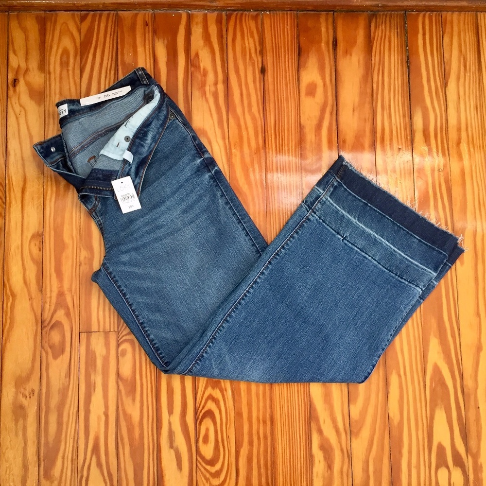 LOFT Wide Leg Crop with Drop Hem - Size 25/0